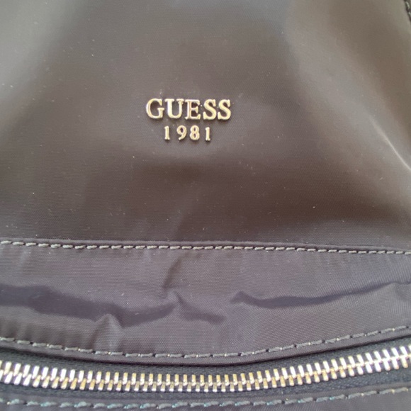 Guess 1981 backpack -small - Picture 5 of 6